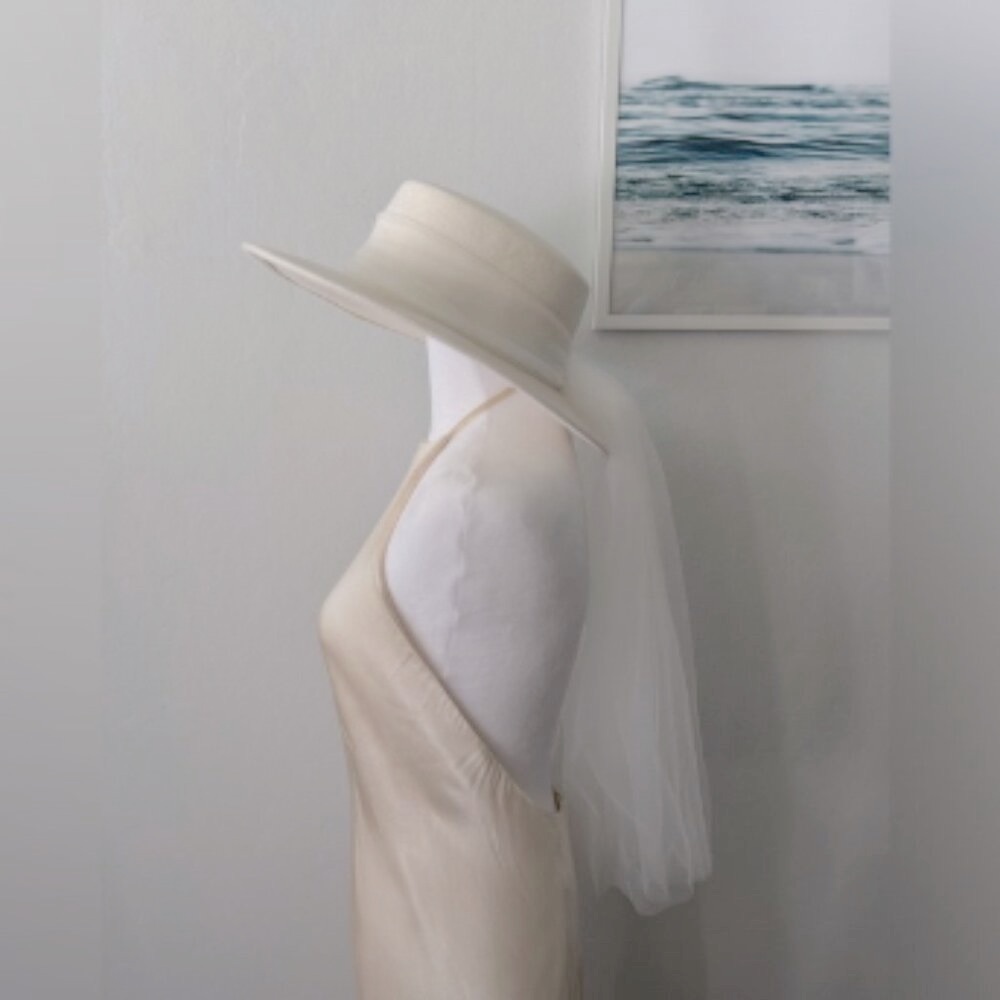 Wedding Hat with Veil - Picture 6 of 7